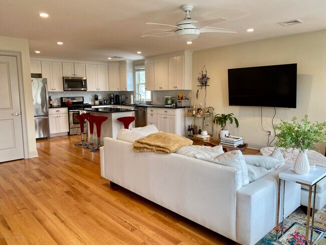 Building Photo - 39 Pilgrim Pathway