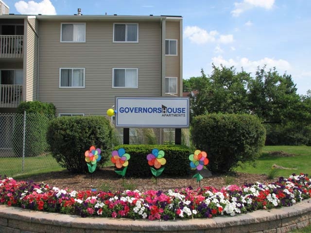 Exterior - Governors House Apartments