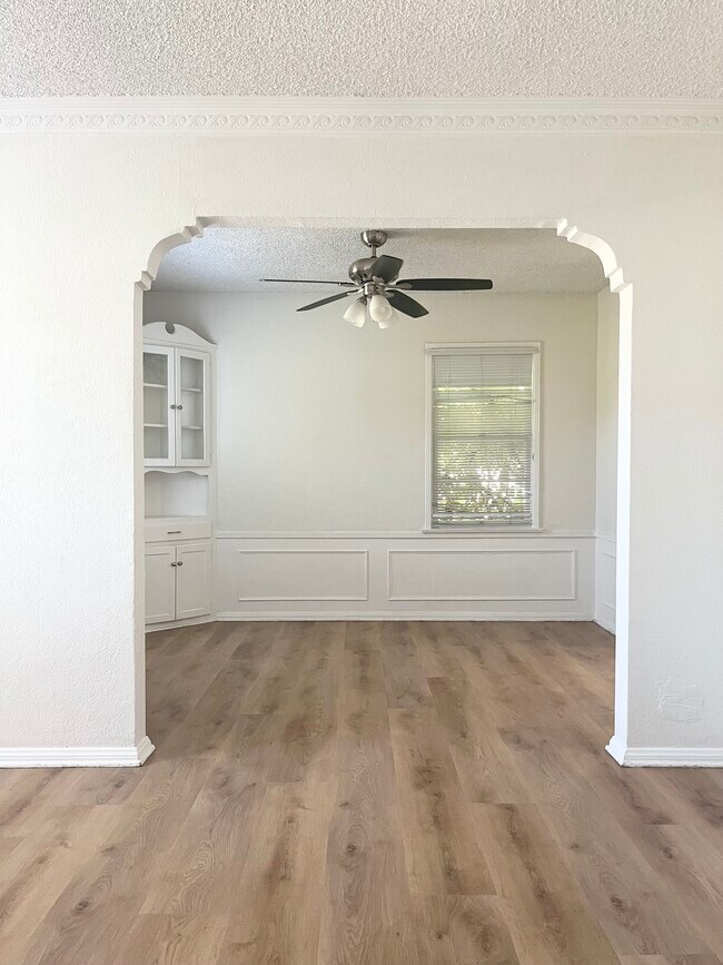 Dining Room - 8000 Chase Ave