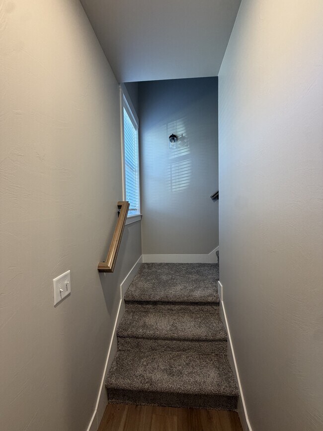 Foto del edificio - 6108 Northstead Ave