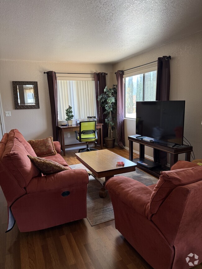 Building Photo - 1730 Via Riata