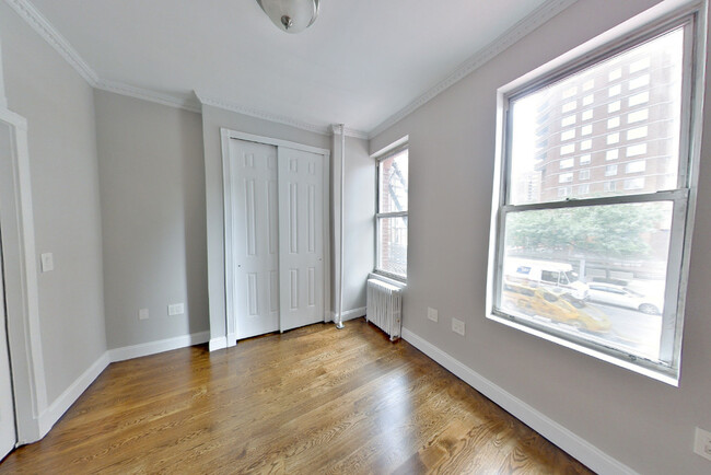 Foto del edificio - 493 Second Ave (27th & 28th St), #1