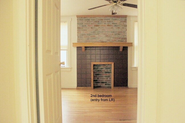 2BR fireplace - 5840 Alderson St