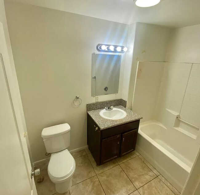 Building Photo - Discover a comfortable property featuring ...