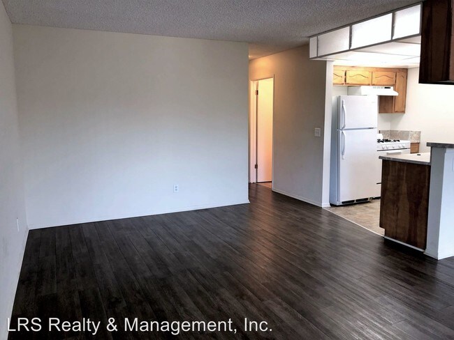Foto del edificio - 12155-12157 Vanowen St