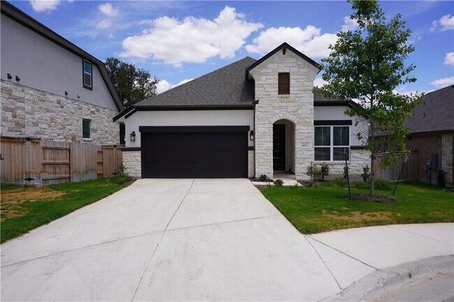 Foto del edificio - 621 Pinnacle View Dr