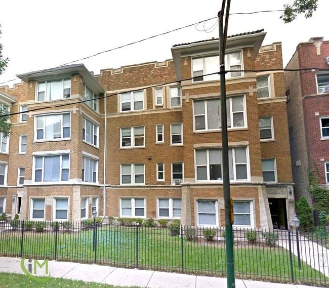 Building Photo - 1456 W Fargo Ave