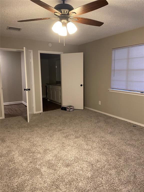 Building Photo - 3809 Crawford Dr