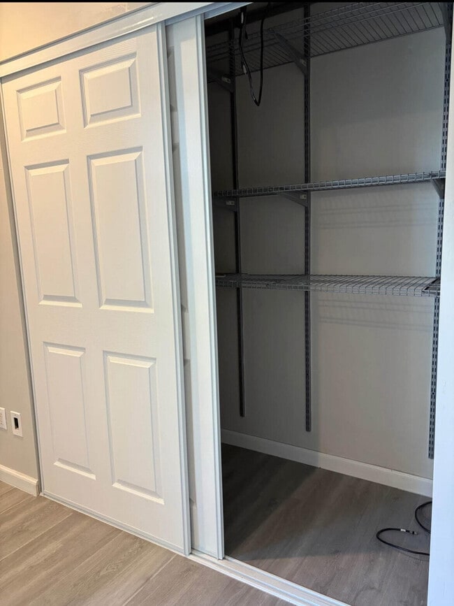 Building Photo - 1690 Corsica Dr