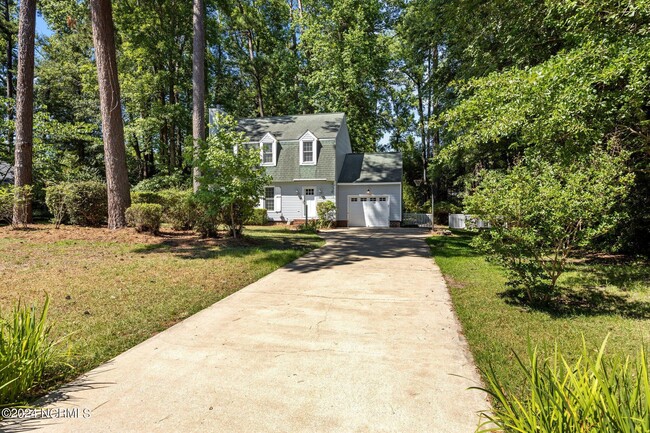 Building Photo - 3203 Hunt Club Ln