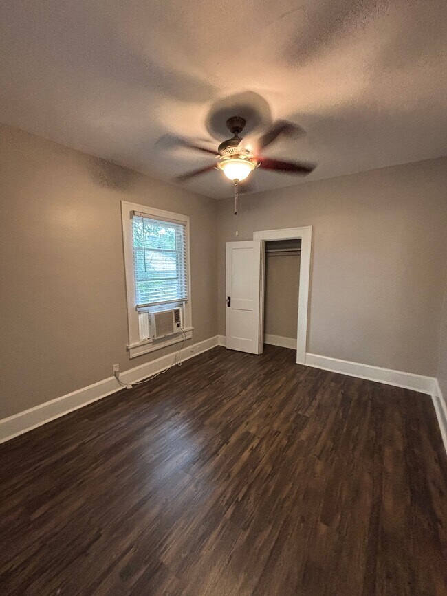 Foto del edificio - 1 Bed/1 Bath - Unit 4