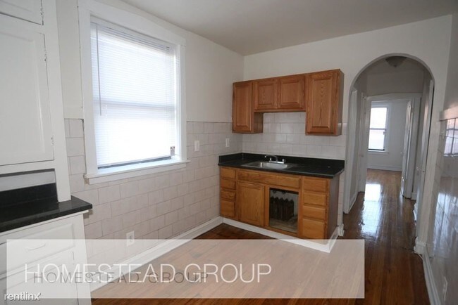 Foto del edificio - 4105 W Belmont Ave