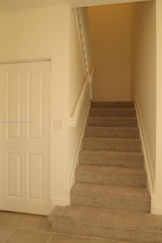 Foto del edificio - 1529 SE 27th Rd