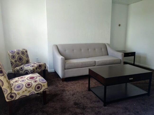 Living Room - 90 Cherry St
