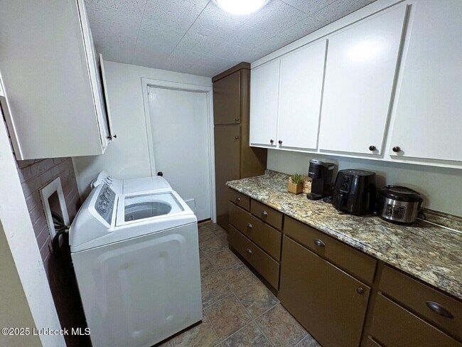 Foto del edificio - 5204 7th St