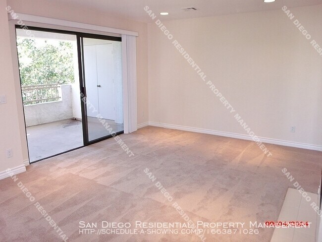 Building Photo - 13335 Caminito Ciera