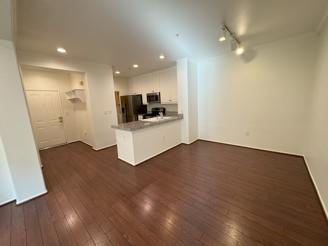 3163 Watermarke Pl Unit 3163, Irvine, CA 92612 Condo for Rent in