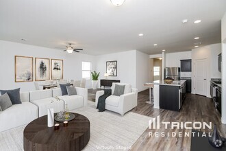 Building Photo - 4565 W Saddlebush Way