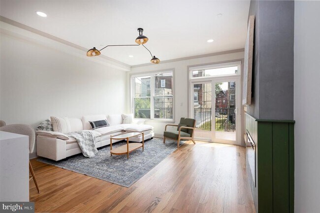 Foto del edificio - 3116 Clifford St