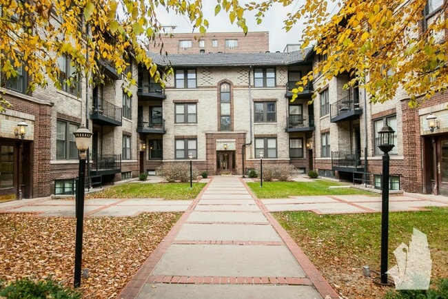 Building Photo - 514 W Deming Pl