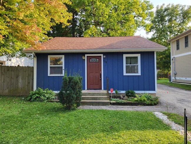 Building Photo - 115 Elm Ave