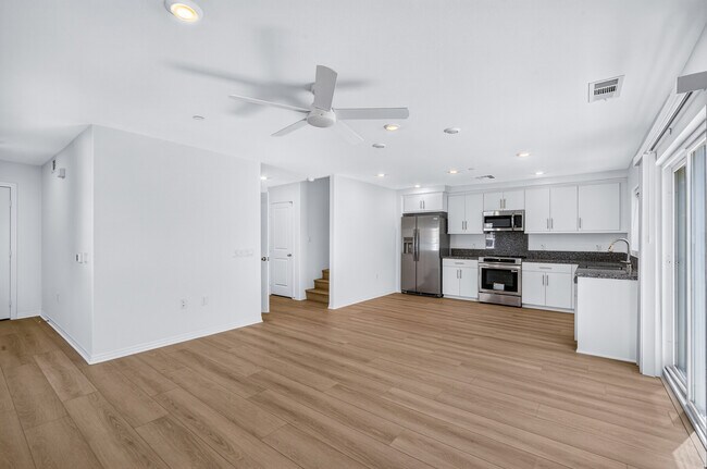 Building Photo - 7030 Olive Grove St