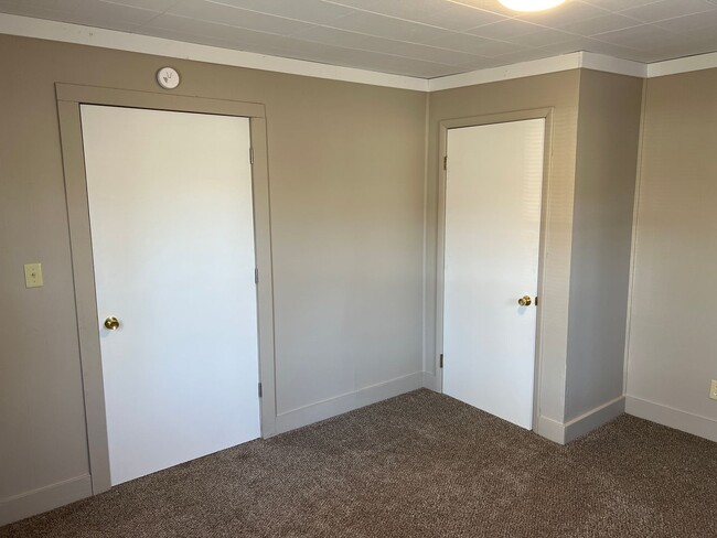 Building Photo - Remodeled! 3 Bedroom, 1 Bath, $895!!