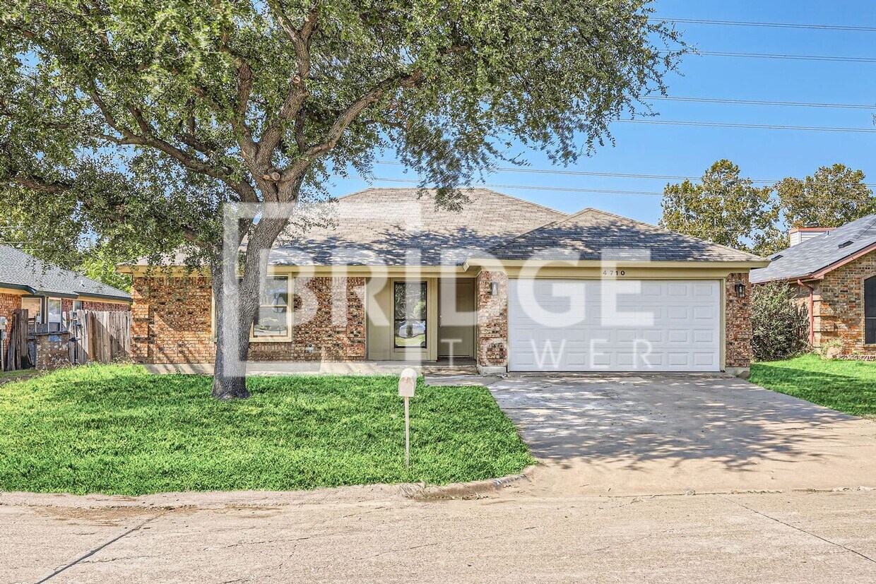 Primary Photo - 4710 Audubon Dr