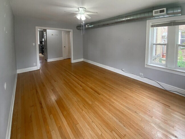 Building Photo - 4103 W Nelson St