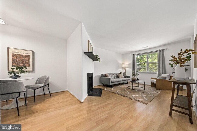 Foto del edificio - 2850 S Wakefield St