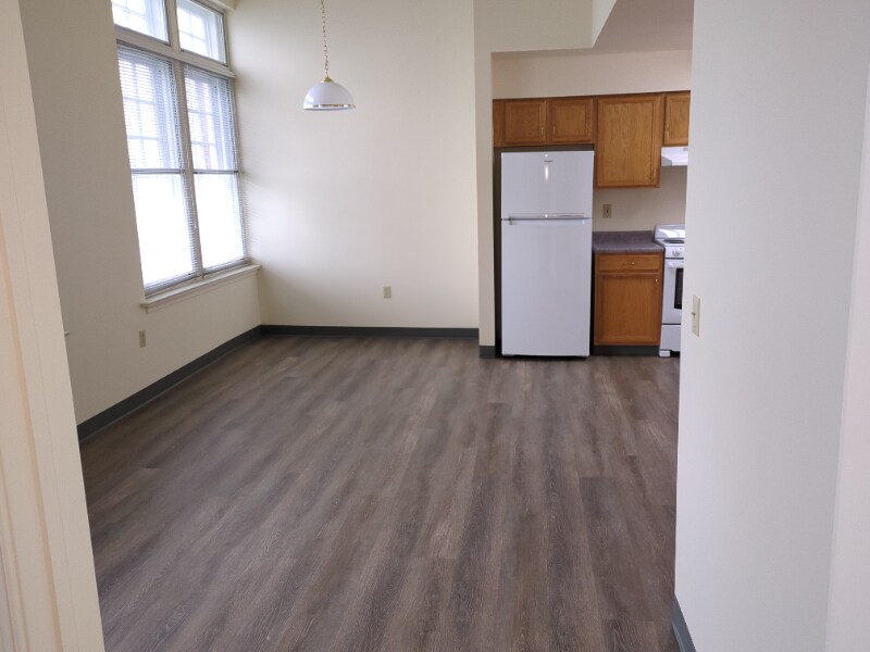 Foto principal - 43 E Noble Ave