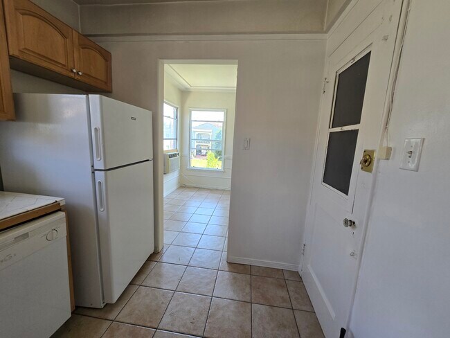 Foto del edificio - 1233 S Orange Grove Ave