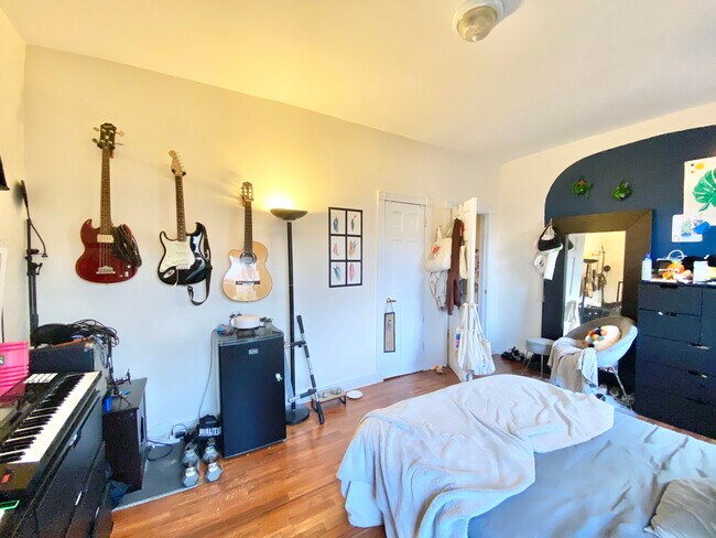 Building Photo - 452 W 149th St