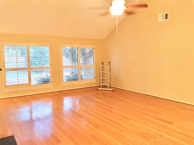 Building Photo - 4402 Leyland Dr