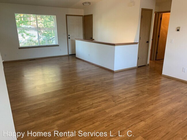 3 br, 2 bath House - 3800 E. 2nd Ave. #C - 3 br, 2 bath House - 3800 E. 2nd Ave.  #C