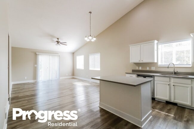 Building Photo - 7477 Mesa Maple Dr