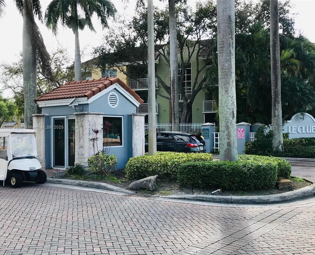 Foto principal - 8520 SW 212th St