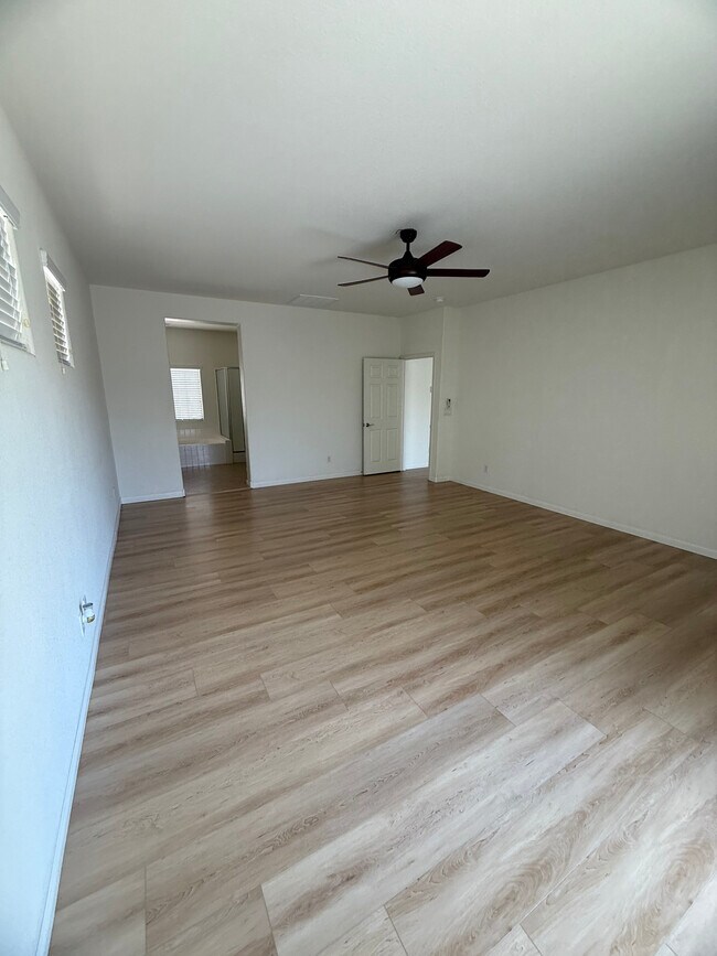 Foto del edificio - 4113 Lower Saxon Ave