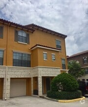 Building Photo - 6131 Metrowest Blvd