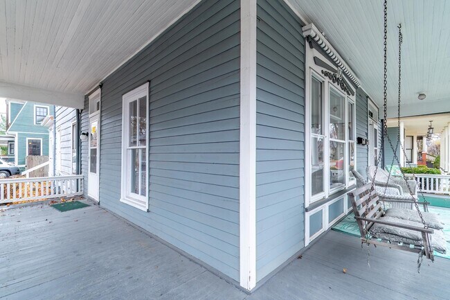 Building Photo - 901 W Wayne St