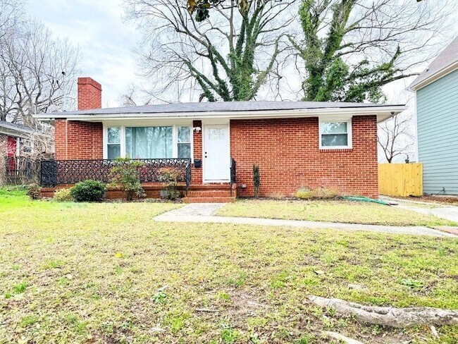 Foto del edificio - 1006 Linwood Ave