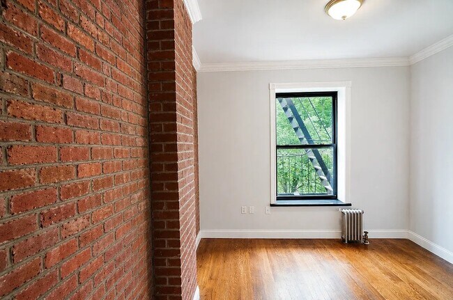 Foto del edificio - 15 W 103rd St