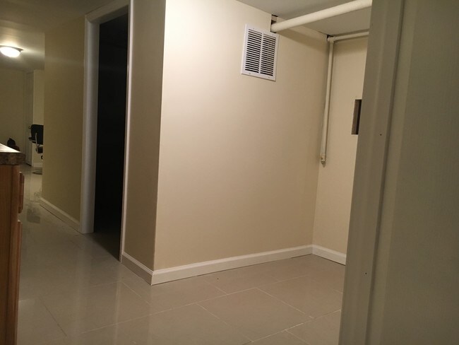 Foto del edificio - 145-28 Rockaway Blvd