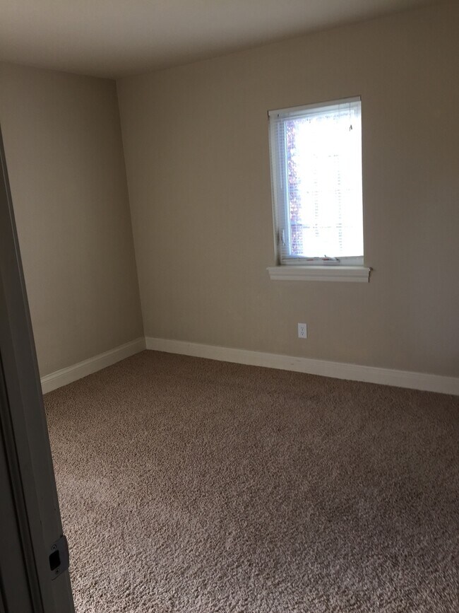 Foto del edificio - Amazing Renovated 1 Bedroom Condo in University Heights