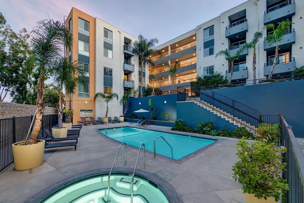 Ashton Sherman Village Apartments In Valley Village Ca Westside Rentals