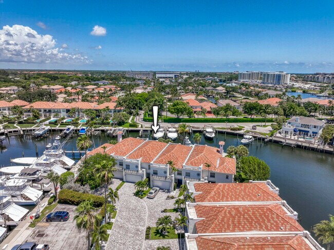 Foto del edificio - 2245 Monet Rd