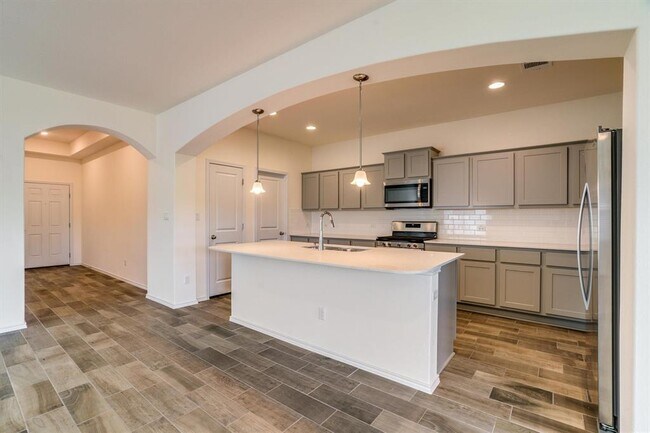 Building Photo - 3500 Pauling Loop