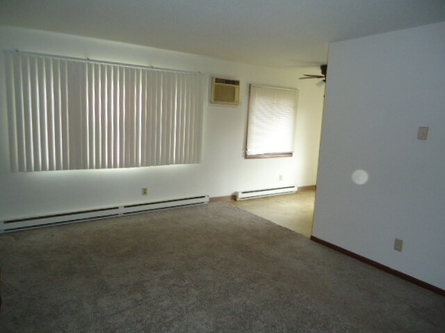 Foto del edificio - 106 N Holmen Dr