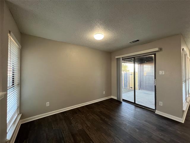 Building Photo - 6701 Crestmont Ct