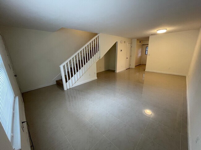 Foto del edificio - 1231 SW 61st Terrace